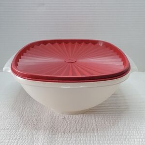 Tupperware Servalier Bowl Maroon Red Sunburst Snap Lid 12 Cup Vintage Starburst
